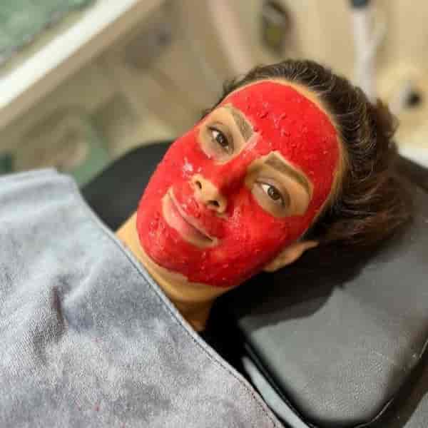 سالن زیبایی آیناز ،پاکسازی پوست